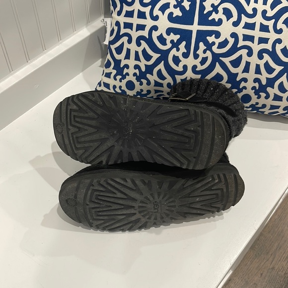 Ugg Australia Cambridge Suede Knit Shaft Boots - Picture 5 of 7